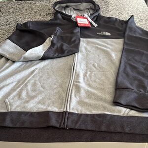 The North Face Two-Tone Black and Gray Jacket 3 xl